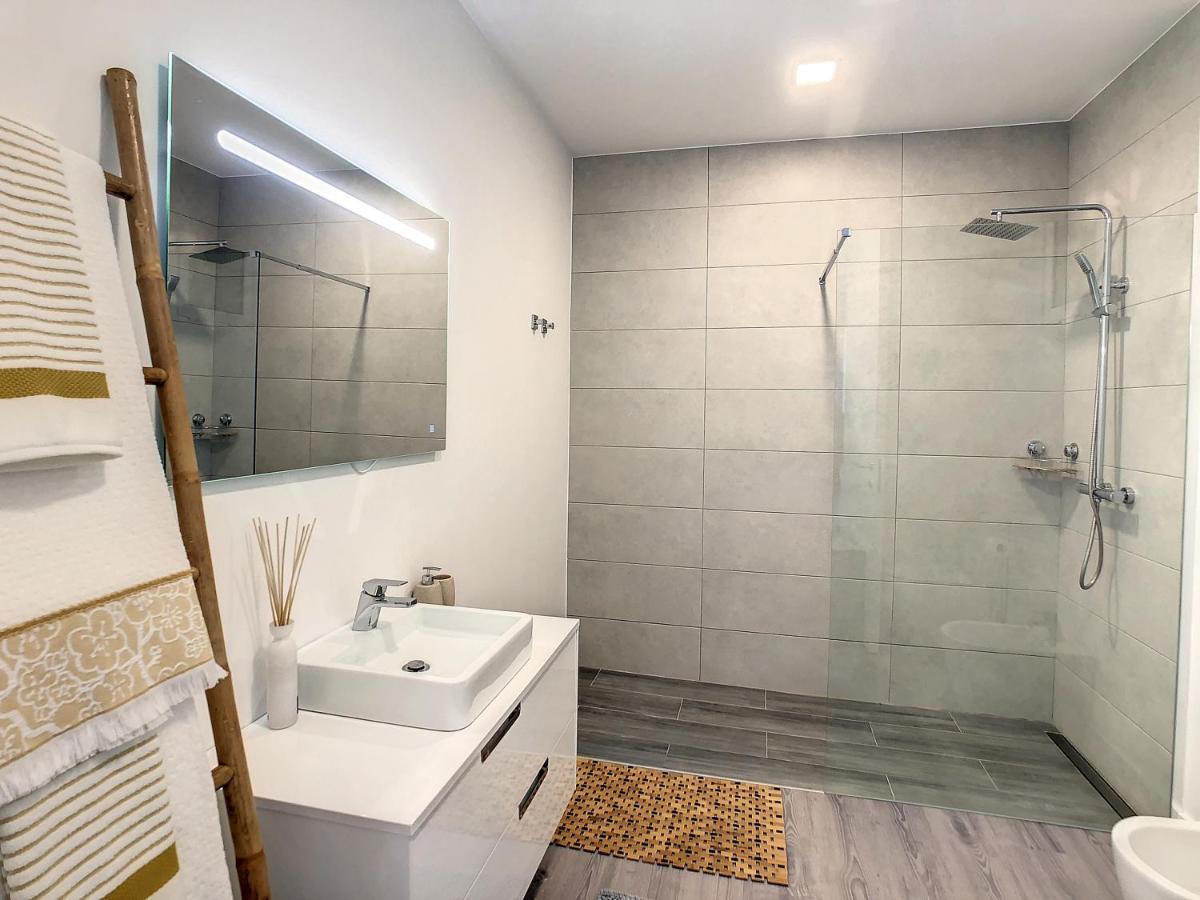 Wild River Villa By Lovelystay ริเบรา บราวา ภายนอก รูปภาพ